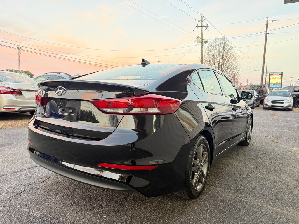 Hyundai Elantra  2017