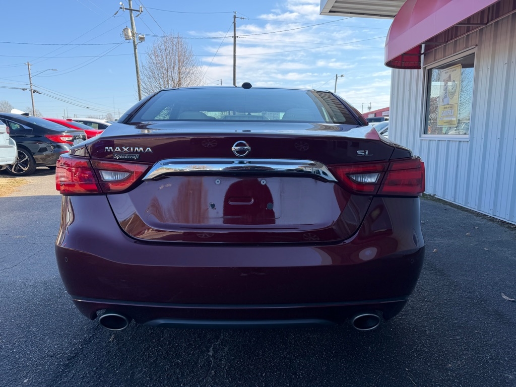 Nissan Maxima  2018