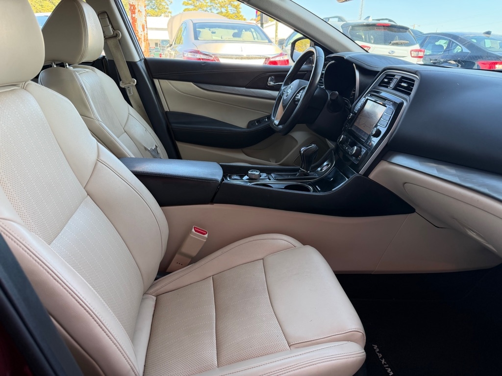 Nissan Maxima  2018