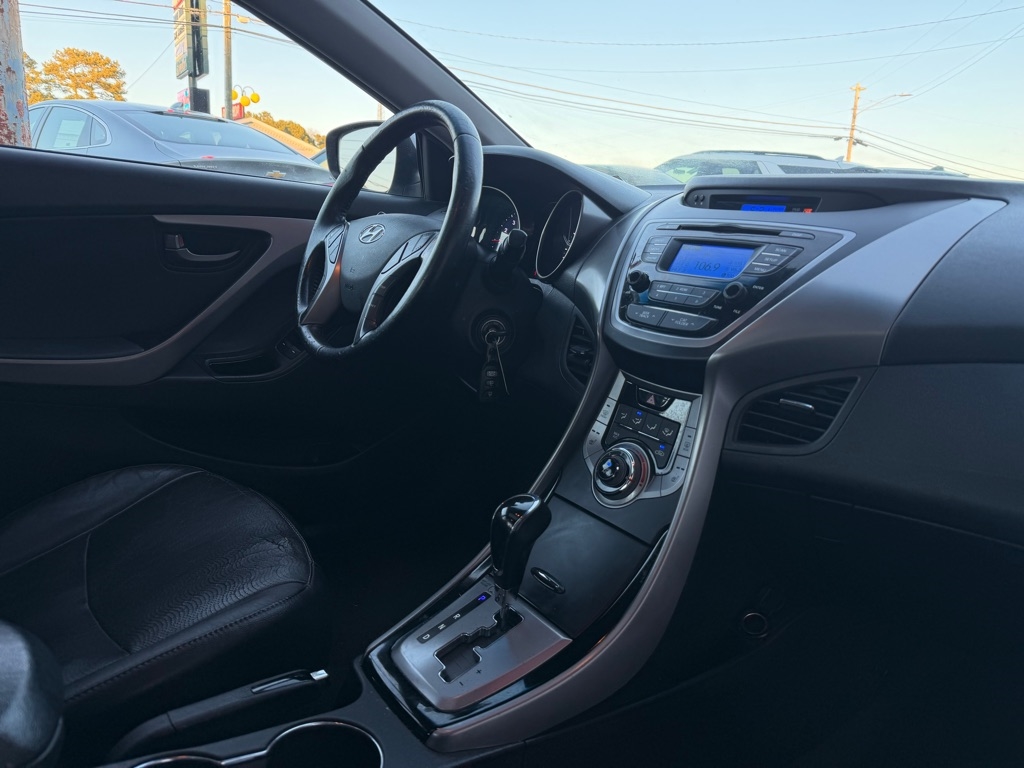 Hyundai Elantra GLS 2013