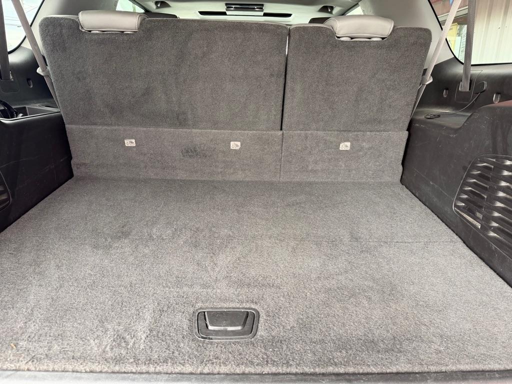 Chevrolet Suburban  2015