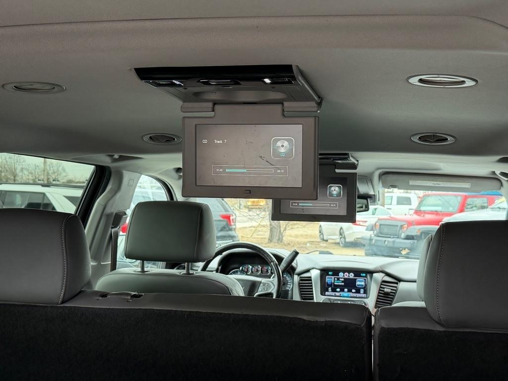 Chevrolet Suburban  2015