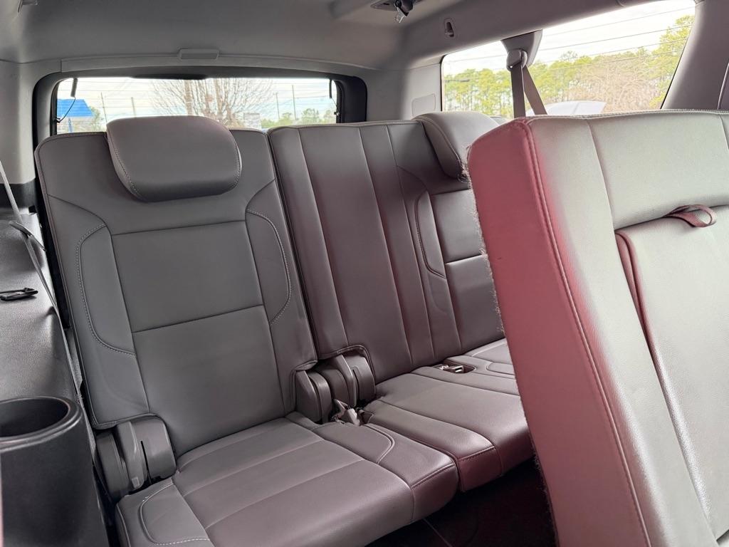 Chevrolet Suburban  2015