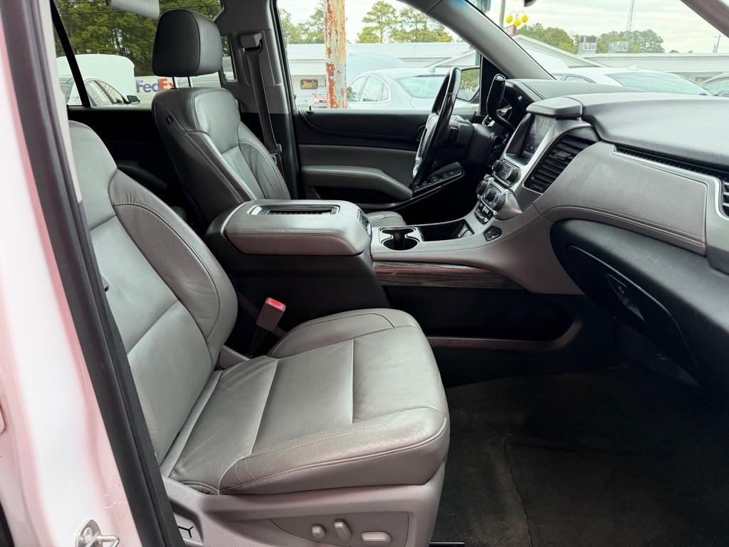 Chevrolet Suburban  2015