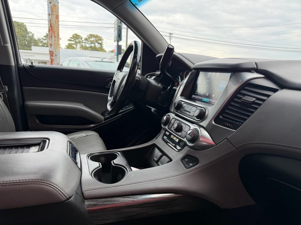 Chevrolet Suburban  2015