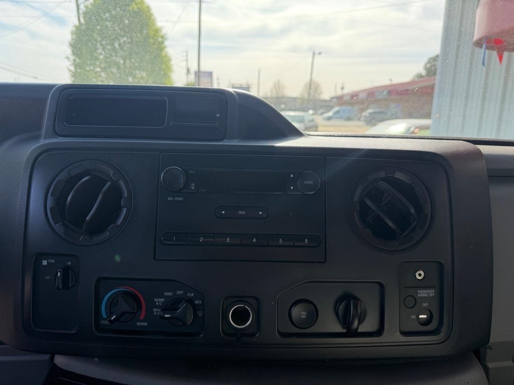 Ford Econoline  2014