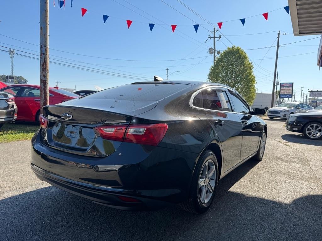 Chevrolet Malibu  2021