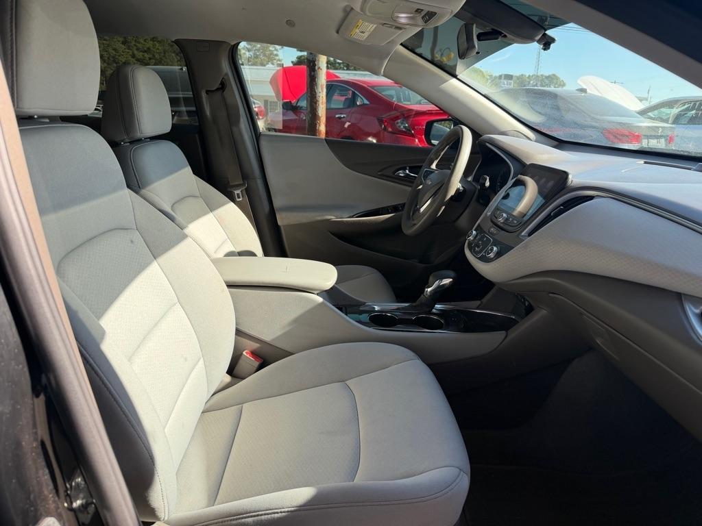 Chevrolet Malibu  2021