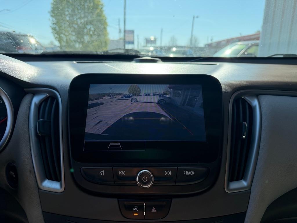 Chevrolet Malibu  2021