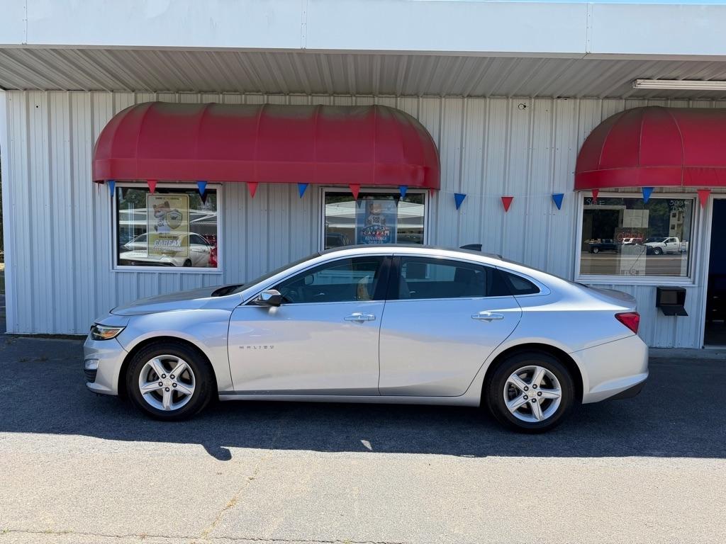 Chevrolet Malibu  2020