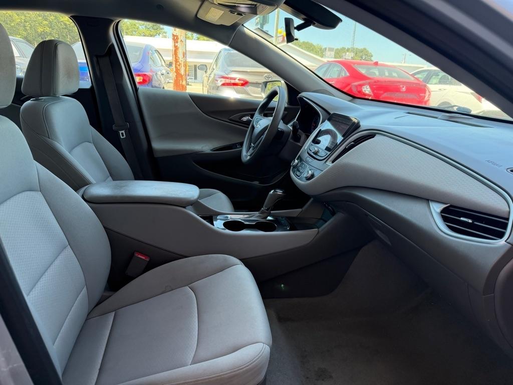 Chevrolet Malibu  2020