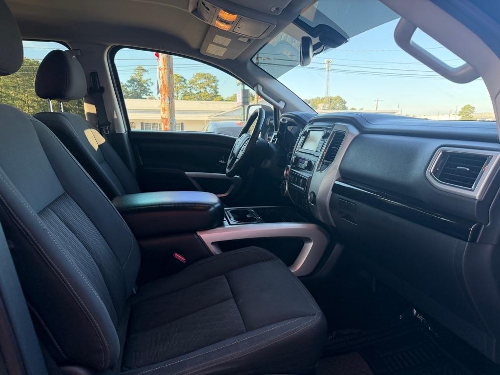 Nissan Titan XD  2017