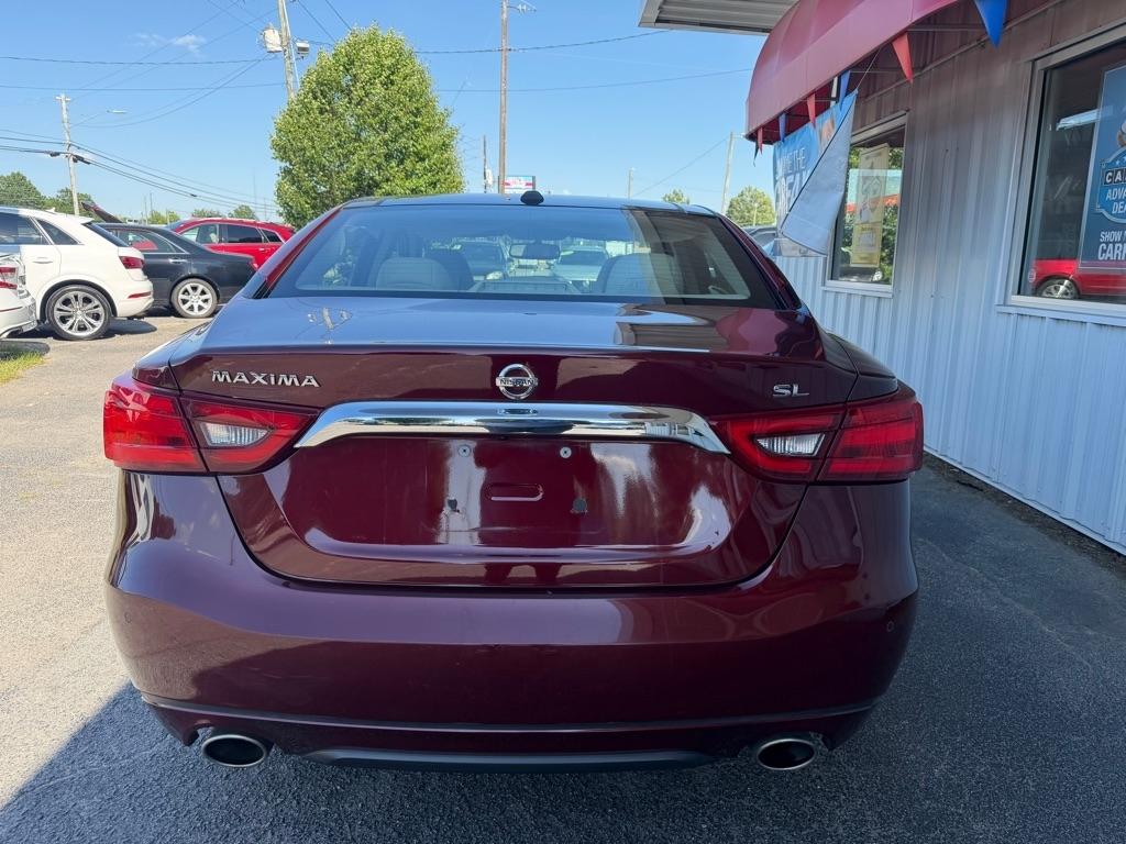 Nissan Maxima  2018
