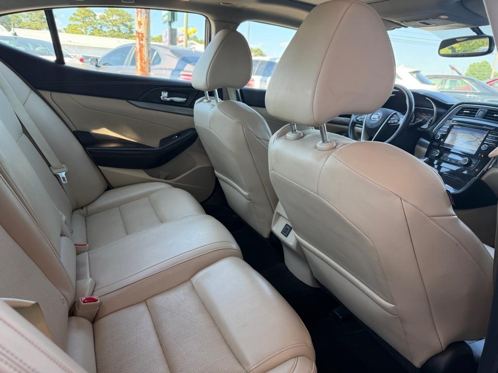 Nissan Maxima  2018