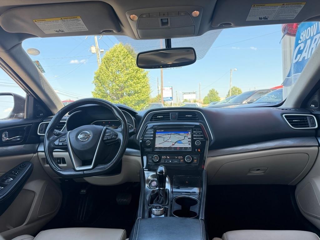 Nissan Maxima  2018