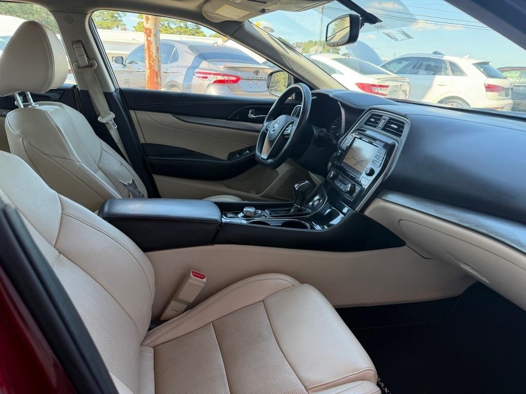 Nissan Maxima  2018