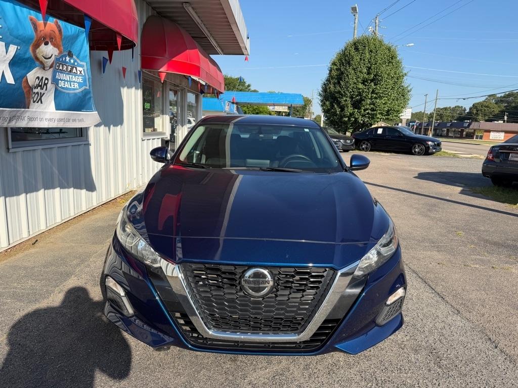 Nissan Altima  2020