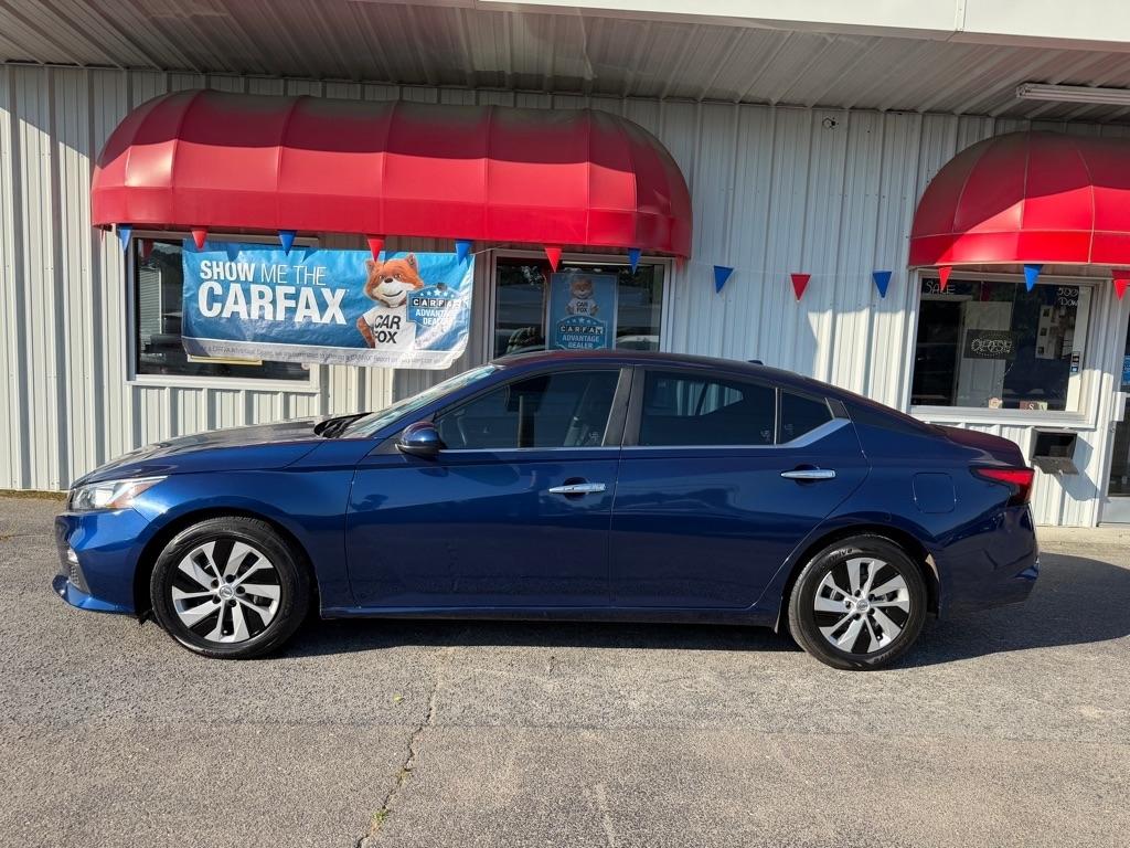 Nissan Altima  2020
