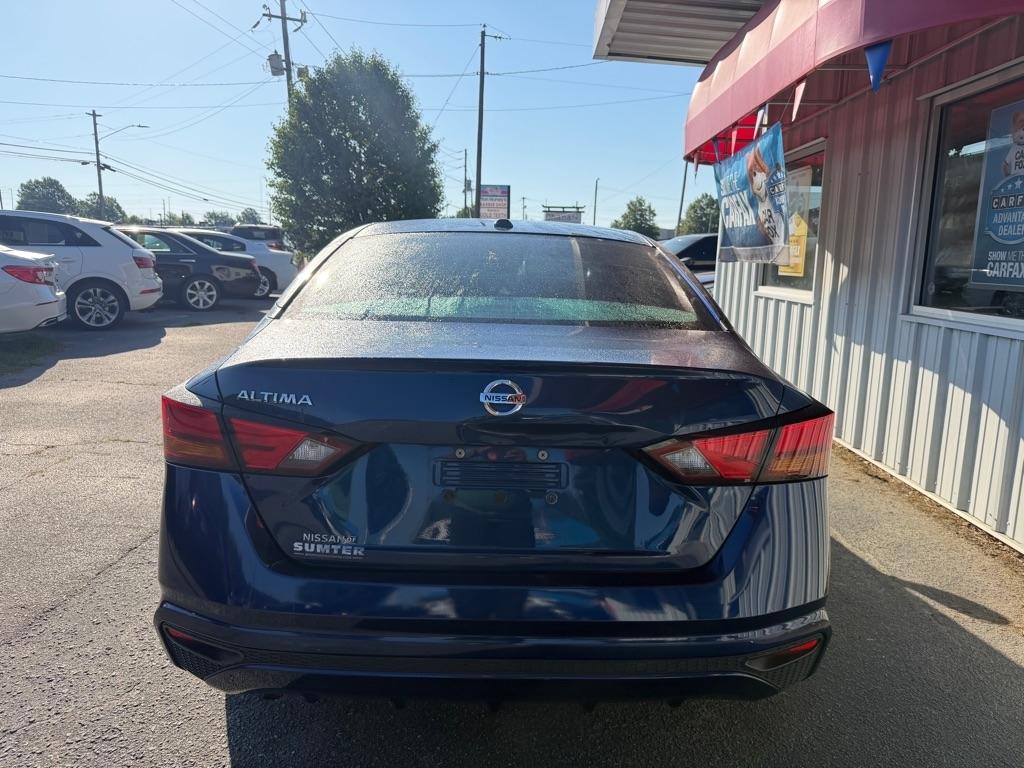 Nissan Altima  2020