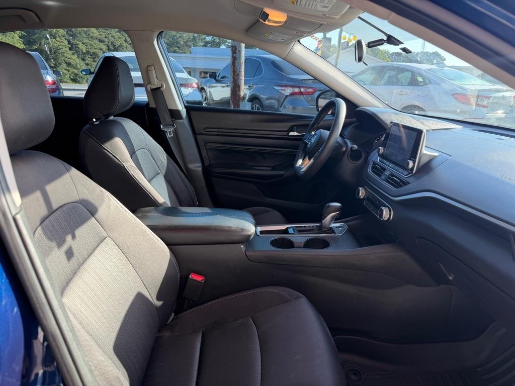 Nissan Altima  2020