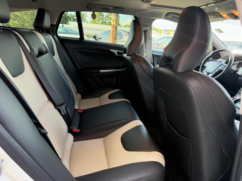 Volvo V60 Cross Country  2016