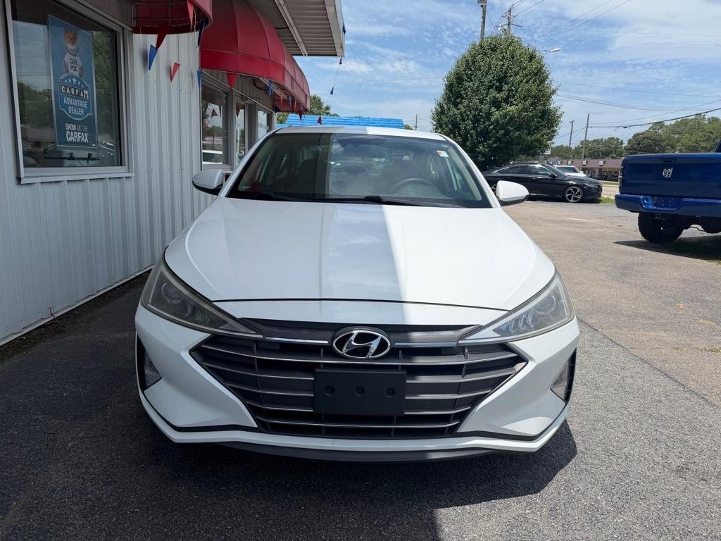 Hyundai Elantra  2019