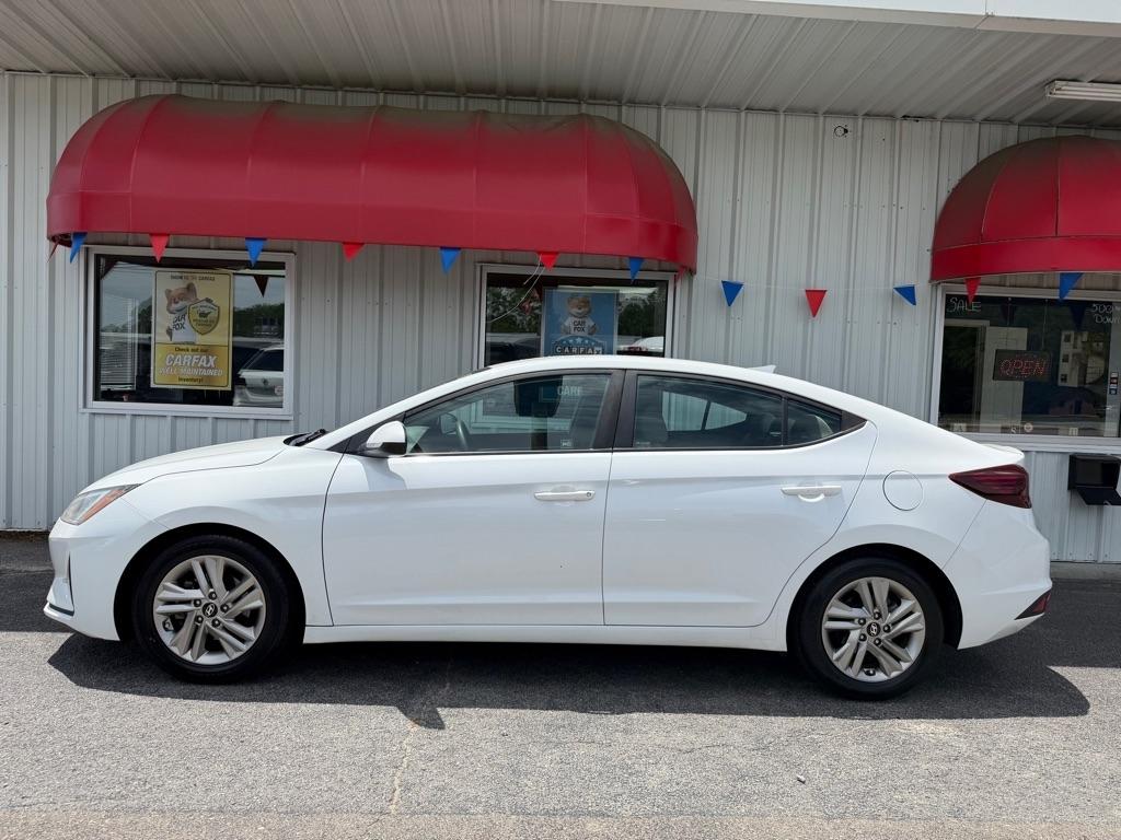 Hyundai Elantra  2019