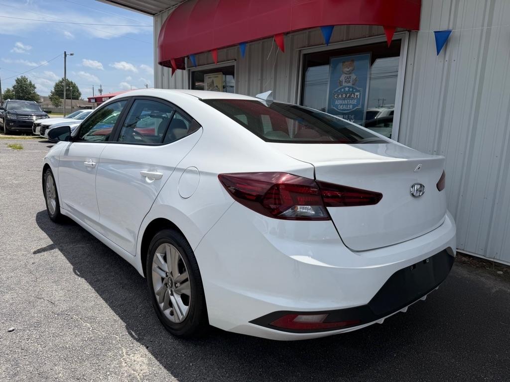 Hyundai Elantra  2019
