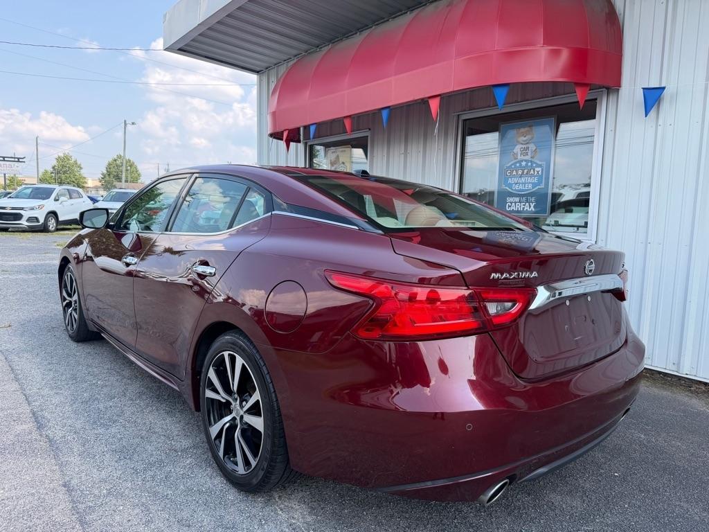 Nissan Maxima  2018