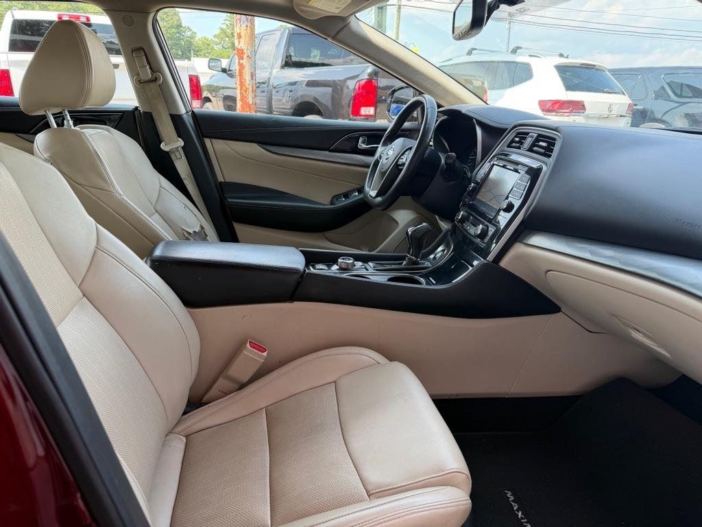 Nissan Maxima  2018