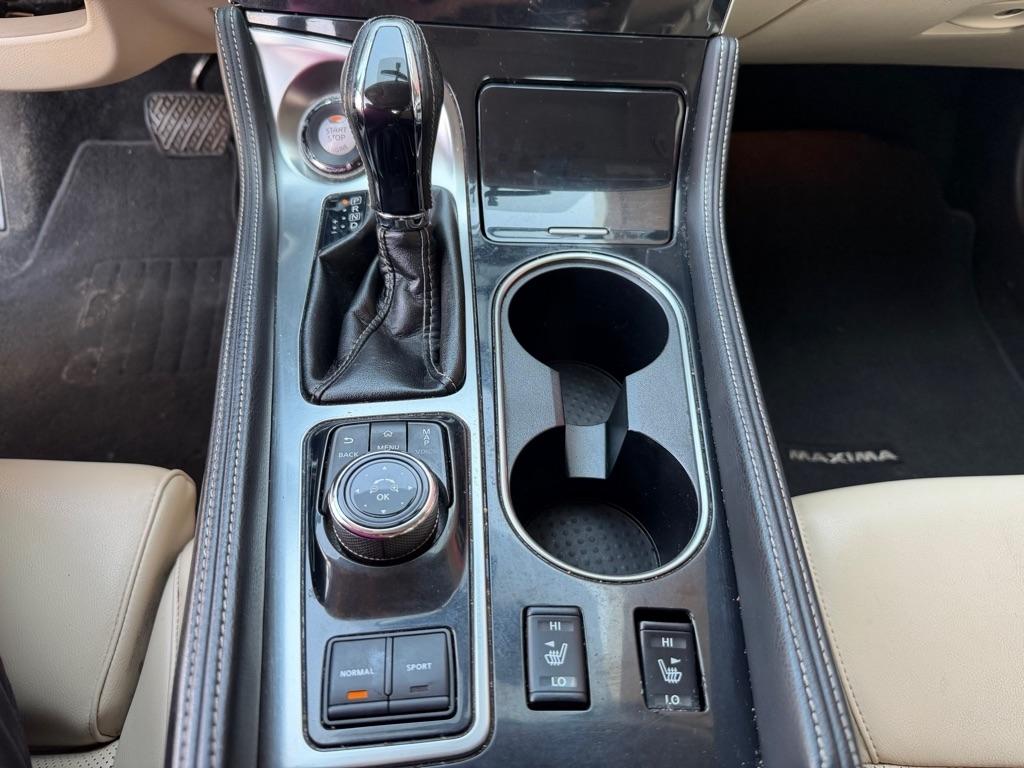 Nissan Maxima  2018