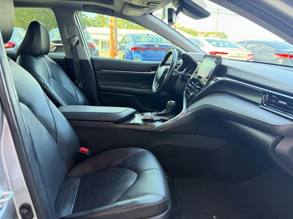 Toyota Camry  2023