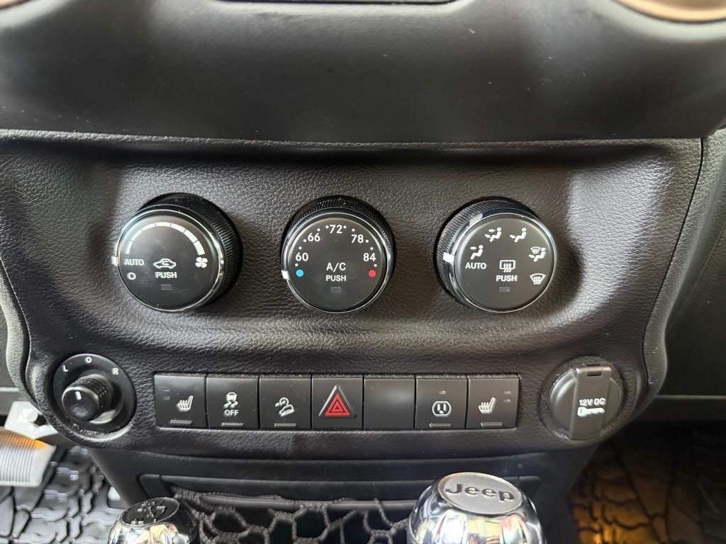 Jeep Wrangler  2017