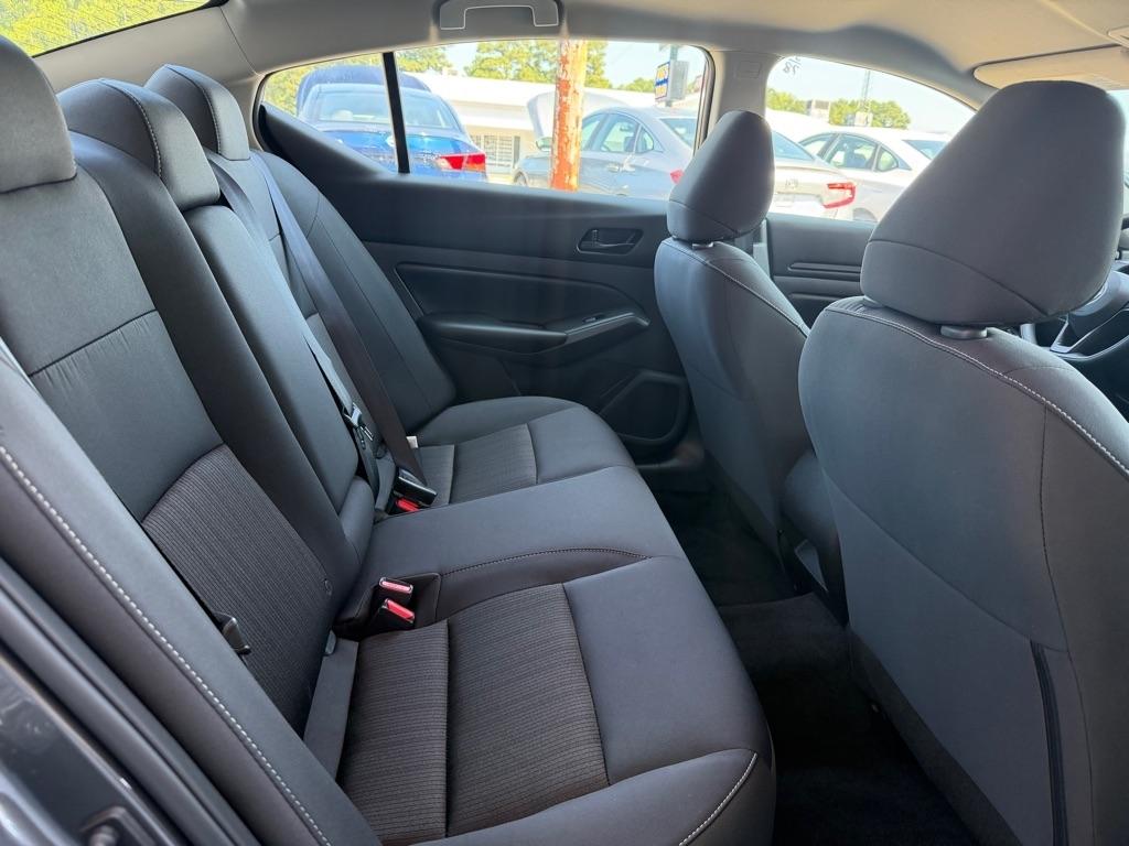 Nissan Altima  2025