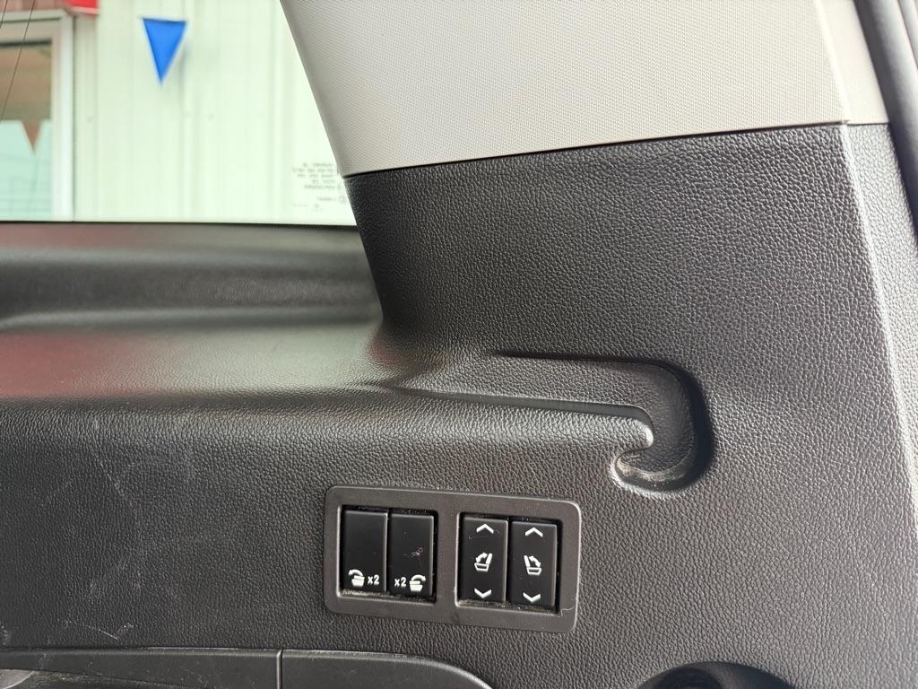 Chevrolet Suburban  2016