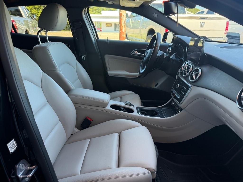 Mercedes-Benz GLA-Class  2019