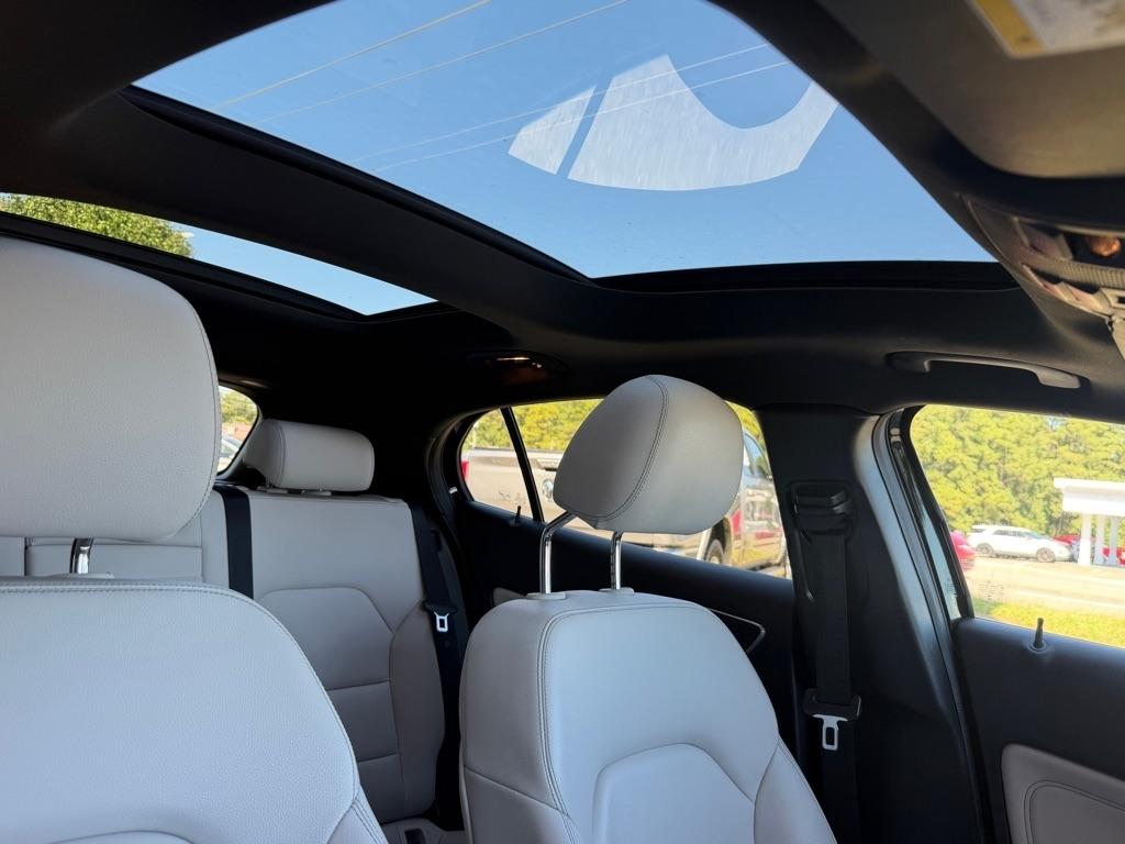 Mercedes-Benz GLA-Class  2019