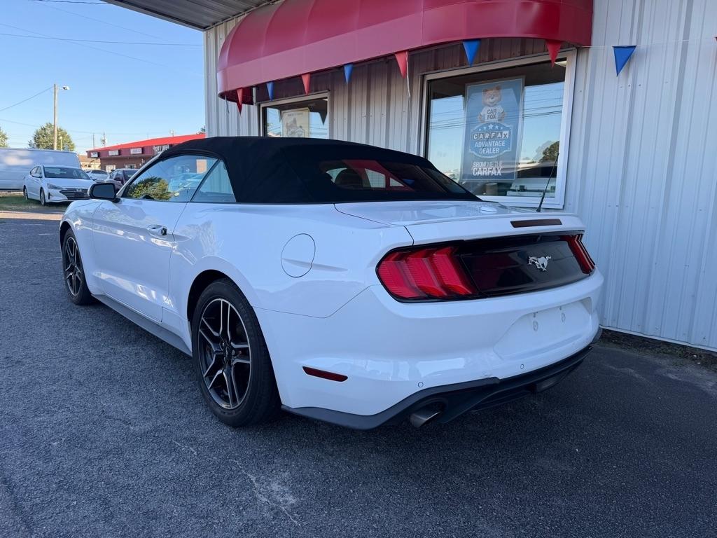 Ford Mustang  2021