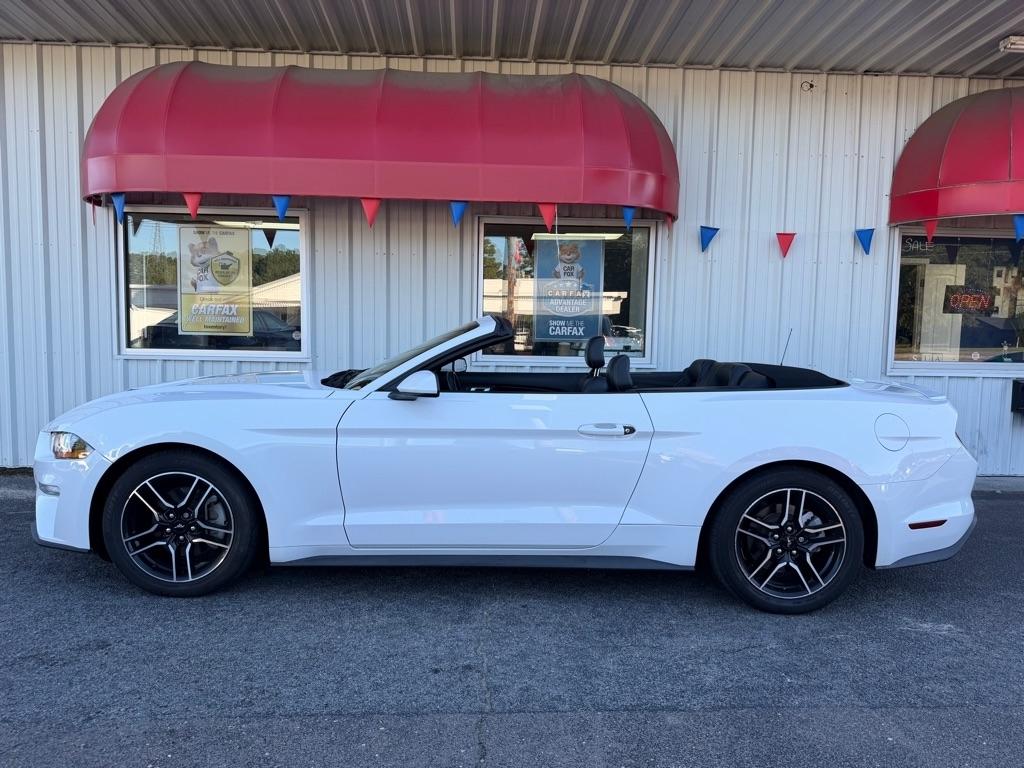 Ford Mustang  2021