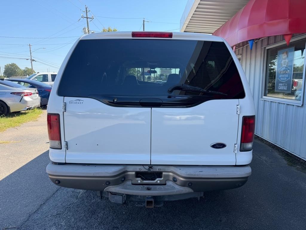 Ford Excursion  2004