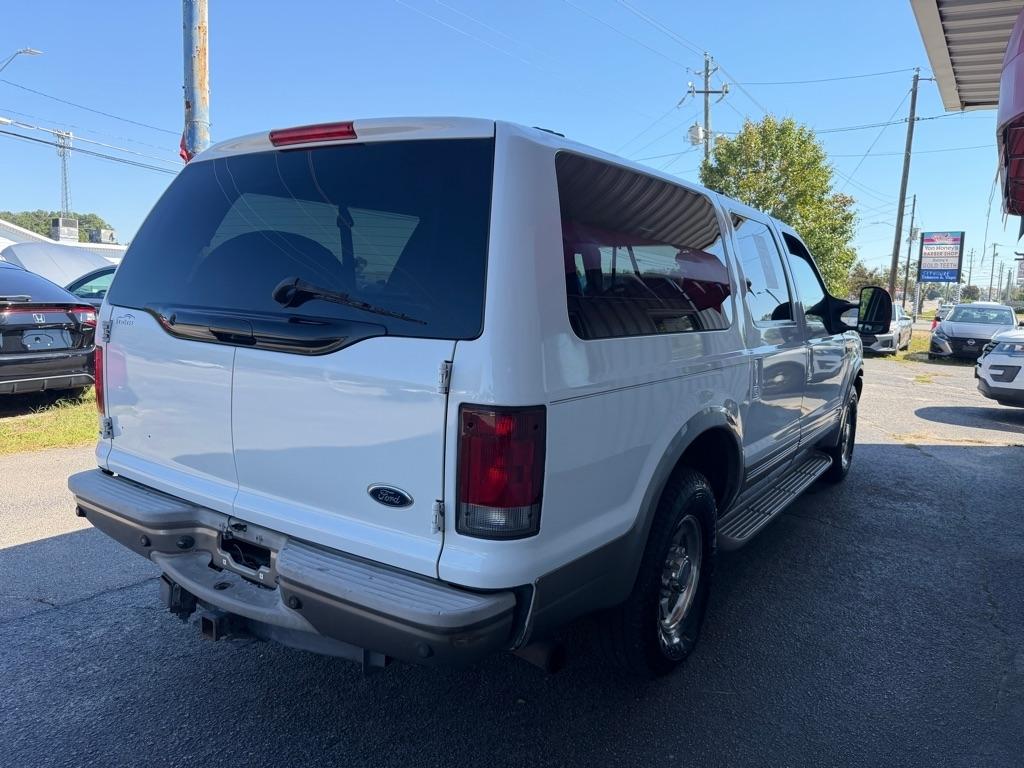 Ford Excursion  2004