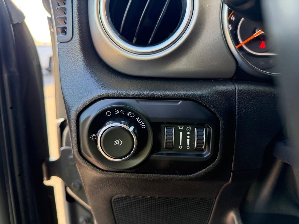 Jeep Wrangler  2019