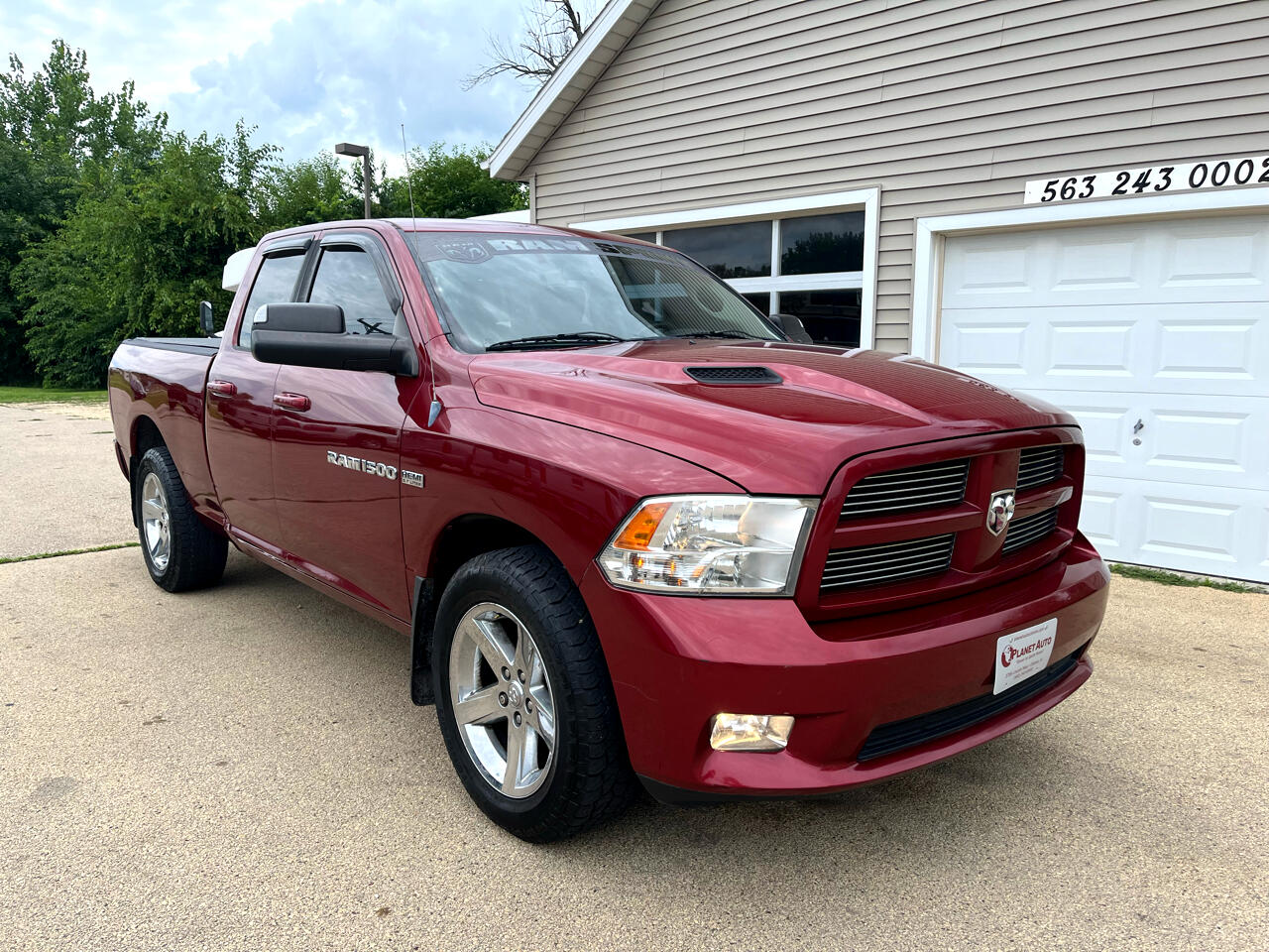 Dodge 1500 Sport Quad Cab 4WD 2012 Dodge 1500 Sport Quad Cab 4WD 2012
