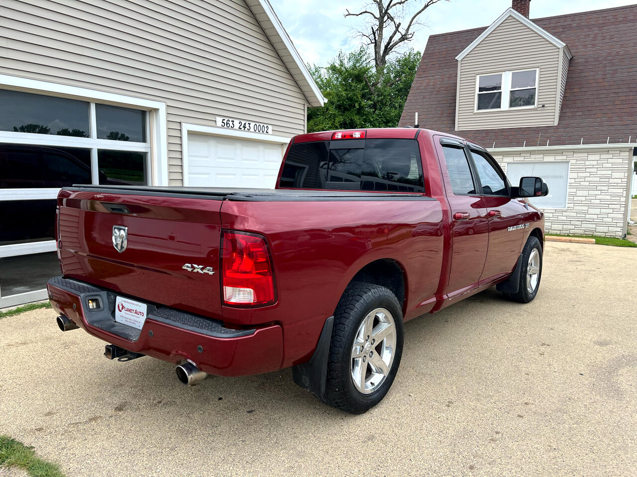 Dodge 1500 Sport Quad Cab 4WD 2012 Dodge 1500 Sport Quad Cab 4WD 2012