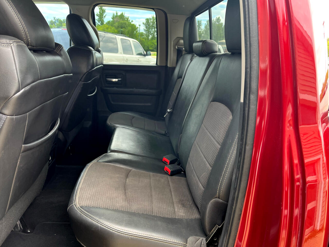 Dodge 1500 Sport Quad Cab 4WD 2012 Dodge 1500 Sport Quad Cab 4WD 2012