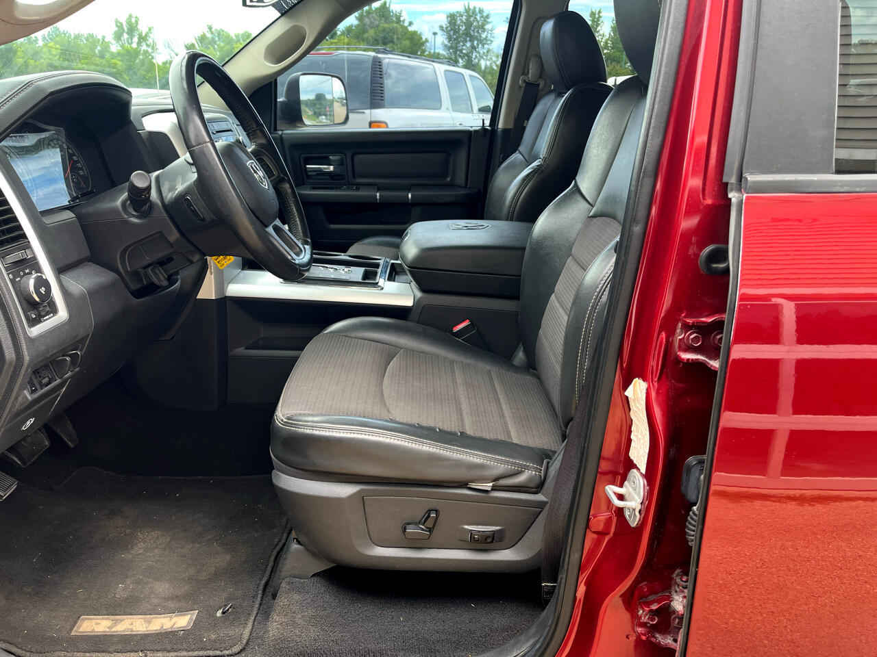 Dodge 1500 Sport Quad Cab 4WD 2012 Dodge 1500 Sport Quad Cab 4WD 2012