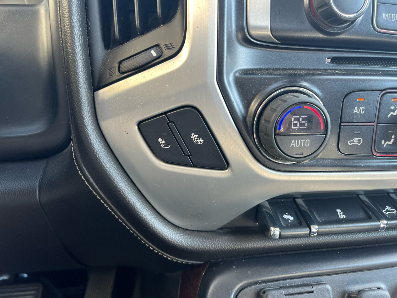 2014 Gmc Sierra 1500 SLT photo 24
