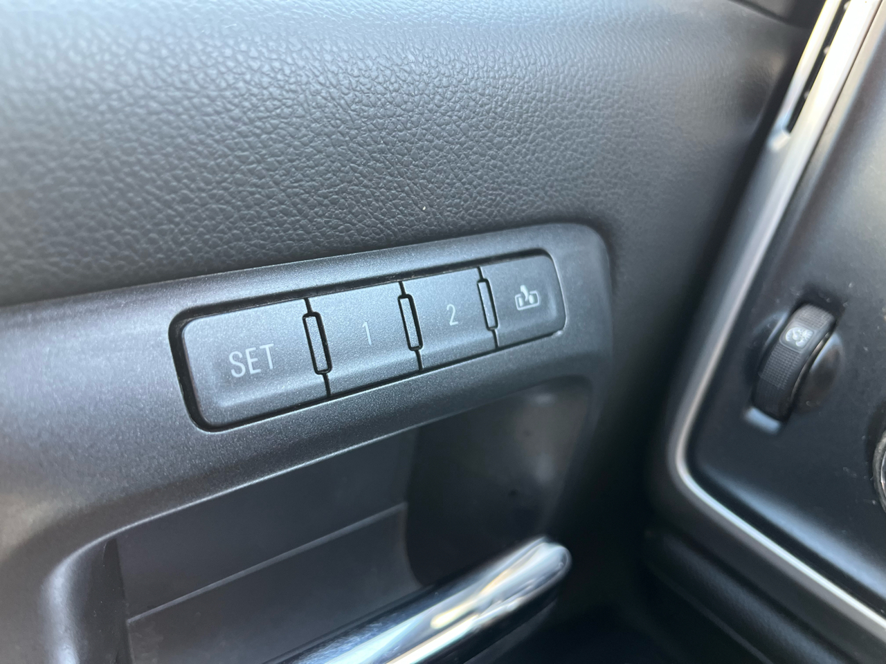 2014 Gmc Sierra 1500 SLT photo 33