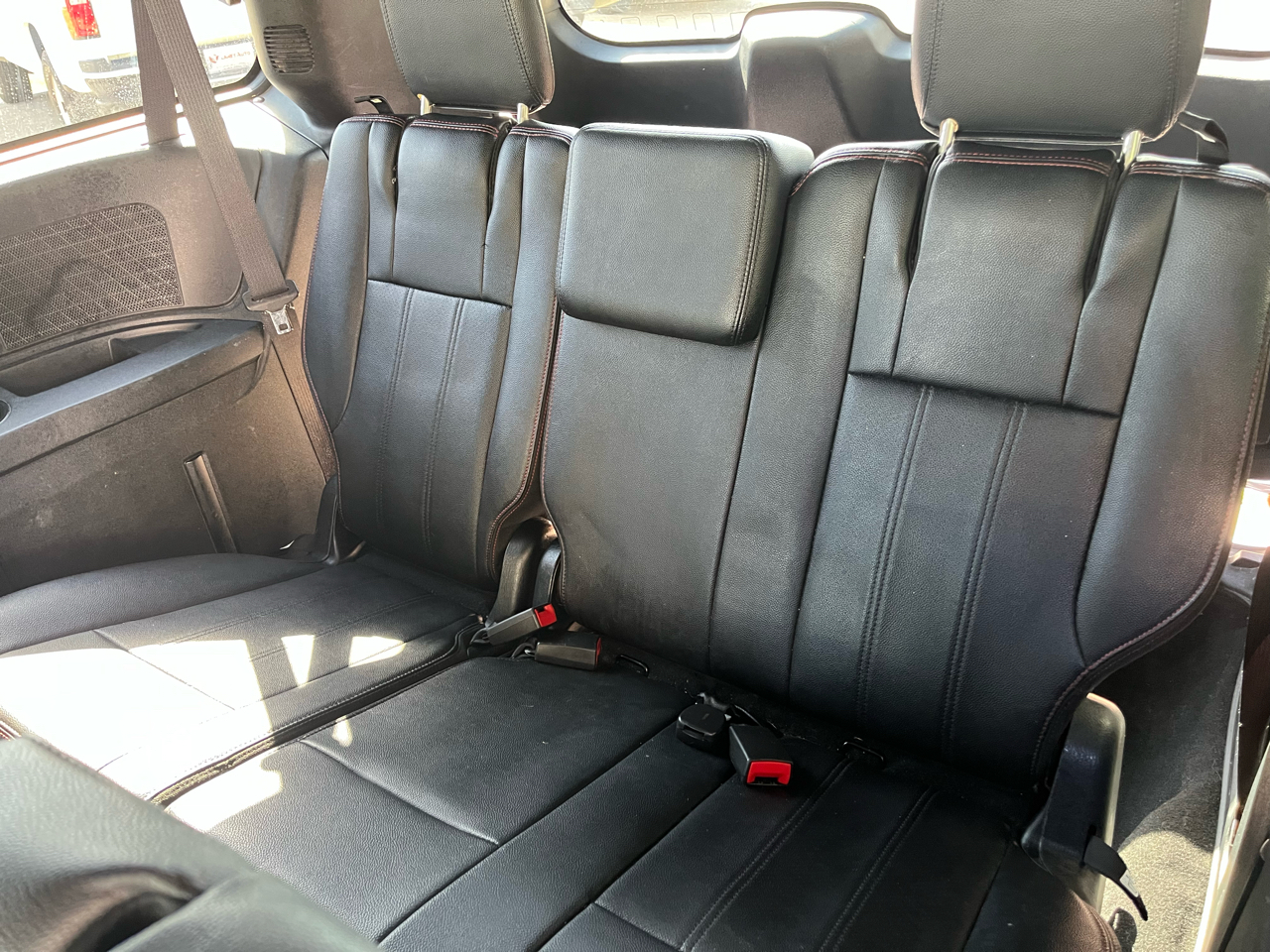 2016 Dodge Grand Caravan R/T photo 11