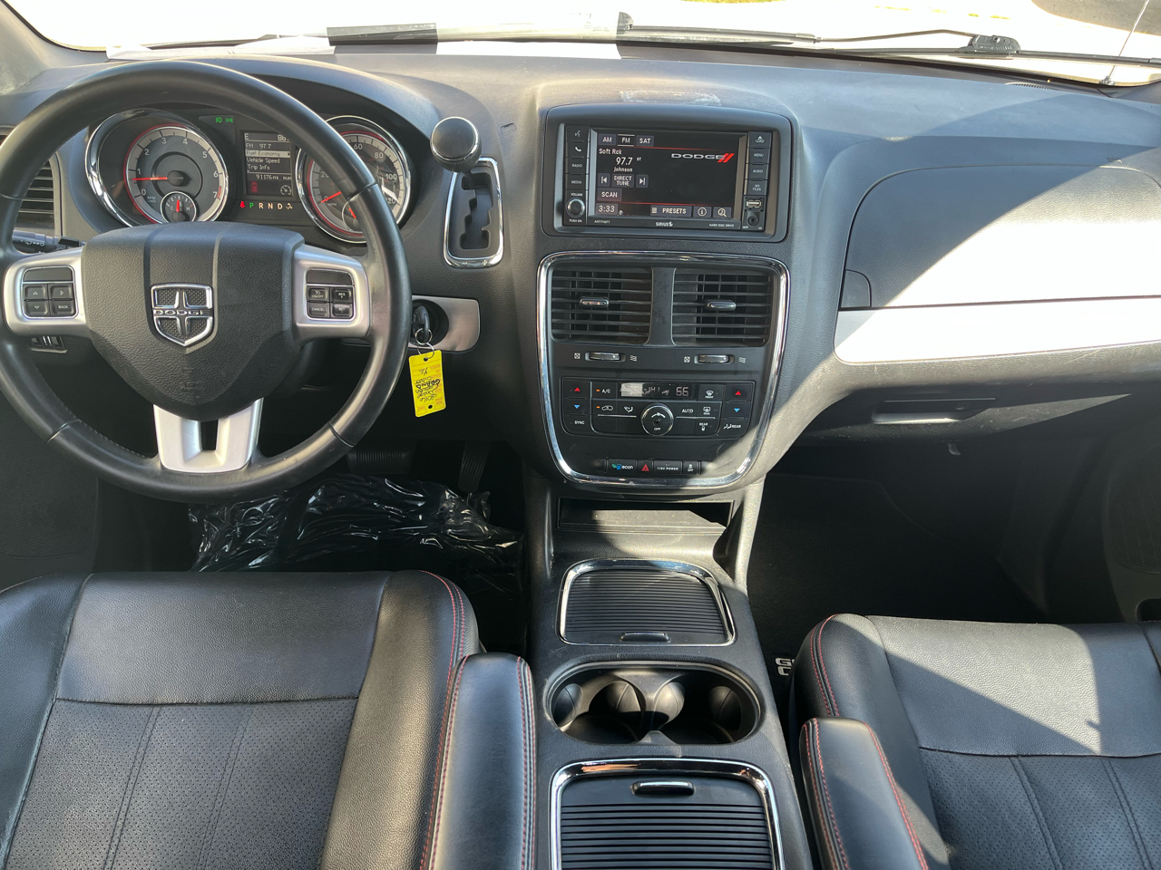 2016 Dodge Grand Caravan R/T photo 13